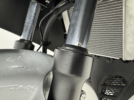 スズキ GSX-R125 GSX-R125 低走行・ノーマル車! バッテリー新品交換・チェーン新品交換にてご納車致し 21