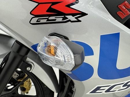 スズキ GSX-R125 GSX-R125 低走行・ノーマル車! バッテリー新品交換・チェーン新品交換にてご納車致し 28