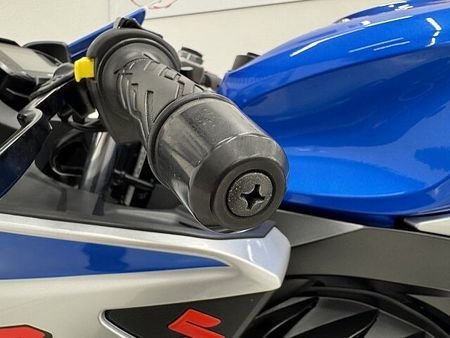 スズキ GSX-R125 GSX-R125 低走行・ノーマル車! バッテリー新品交換・チェーン新品交換にてご納車致し 32