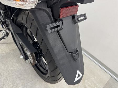 スズキ GSX-R125 GSX-R125 低走行・ノーマル車! バッテリー新品交換・チェーン新品交換にてご納車致し 40