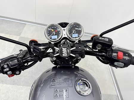 トライアンフ BONNEVILLE T120 ボンネビルT120 2023年モデル・キャリア・リアBOX付き 18