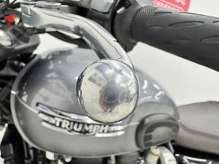 トライアンフ BONNEVILLE T120 ボンネビルT120 2023年モデル・キャリア・リアBOX付き 30