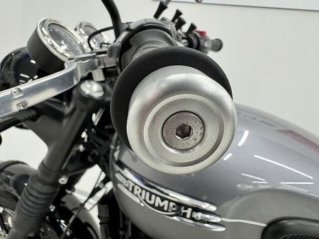 トライアンフ BONNEVILLE T120 ボンネビルT120 2023年モデル・キャリア・リアBOX付き 31