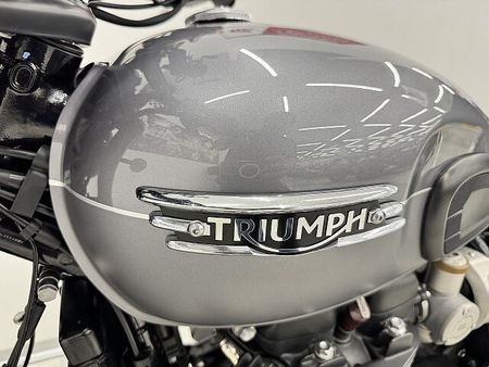トライアンフ BONNEVILLE T120 ボンネビルT120 2023年モデル・キャリア・リアBOX付き 32