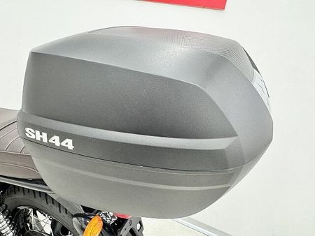 トライアンフ BONNEVILLE T120 ボンネビルT120 2023年モデル・キャリア・リアBOX付き 37