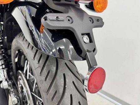 トライアンフ BONNEVILLE T120 ボンネビルT120 2023年モデル・キャリア・リアBOX付き 40