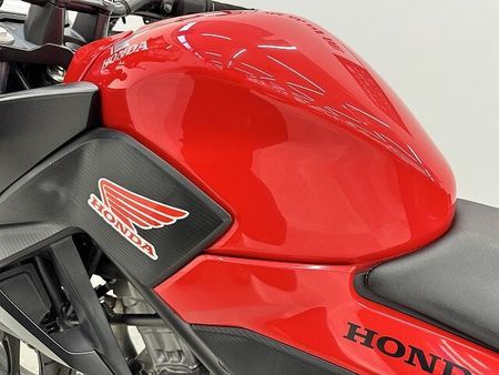 ホンダ CB250F CB250F シンプルな造形・アップハンドルで扱いやすい絶版ストファイ!軽量なのでサブバイ 33