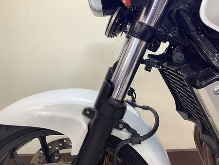 ホンダ CB400スーパーフォア CB400スーパーフォア ABS レバー・エンジンガード・USBポート装備 18