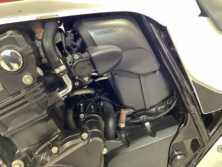ホンダ CB400スーパーフォア CB400スーパーフォア ABS レバー・エンジンガード・USBポート装備 26