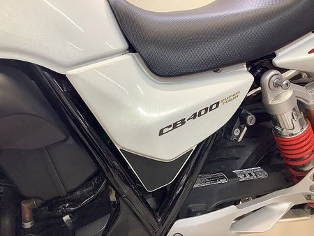 ホンダ CB400スーパーフォア CB400スーパーフォア ABS レバー・エンジンガード・USBポート装備 29