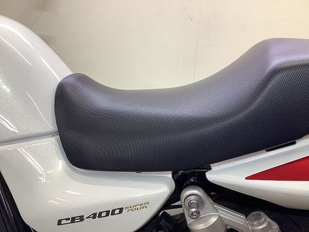 ホンダ CB400スーパーフォア CB400スーパーフォア ABS レバー・エンジンガード・USBポート装備 30