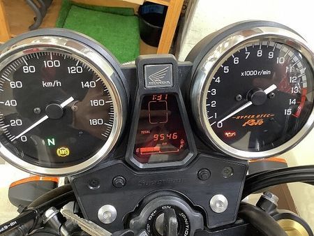 ホンダ CB400スーパーフォア CB400スーパーフォア ABS レバー・エンジンガード・USBポート装備 5