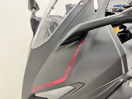 ホンダ CBR250RR (MC51) CBR250RR ドライブレコーダー・USB装着! 25