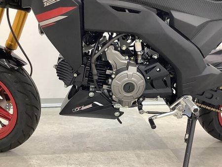 カワサキ Z125 プロ Z125PRO YSSリアサス・マフラーなどカスタム多数 28