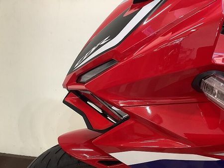 ホンダ CBR250RR (MC51) CBR250RR【マル得・低走行・グランプリレッド】 11