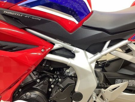ホンダ CBR250RR (MC51) CBR250RR【マル得・低走行・グランプリレッド】 26