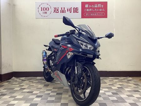 カワサキ ZX-25R ZX-25R SE シックなカラーリングの中に派手な差し色が目を惹く2022年モデル!ビー 3