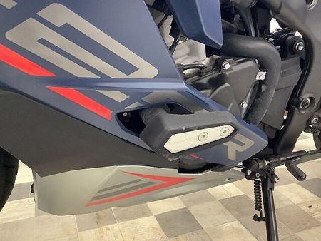 カワサキ ZX-25R ZX-25R SE シックなカラーリングの中に派手な差し色が目を惹く2022年モデル!ビー 8