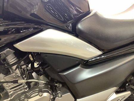 スズキ GSR250 GSR250【重厚なデザインに頑健なエンジンを搭載した絶版ネイキッド】 21