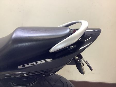 スズキ GSR250 GSR250【重厚なデザインに頑健なエンジンを搭載した絶版ネイキッド】 29