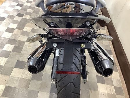 スズキ GSR250 GSR250【重厚なデザインに頑健なエンジンを搭載した絶版ネイキッド】 33
