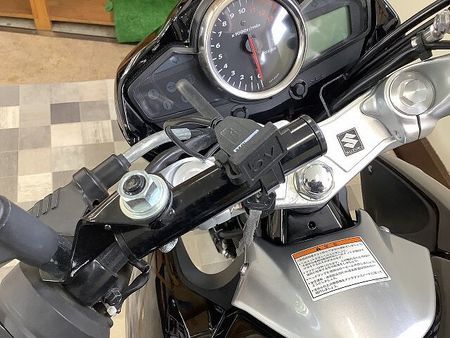 スズキ GSR250 GSR250【重厚なデザインに頑健なエンジンを搭載した絶版ネイキッド】 6