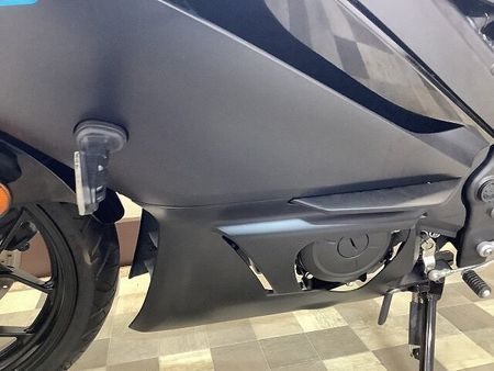 ヤマハ YZF-R25 YZF-R25【低走行・マルチバー装備・マフラーカスタム】 18