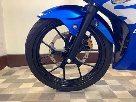 スズキ GSX-R125 GSX-R125【フルノーマル・滑らかでアグレッシブなボディワーク】 19