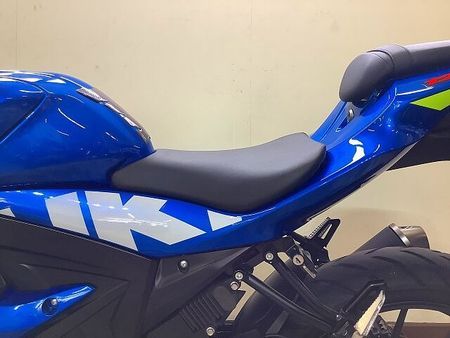 スズキ GSX-R125 GSX-R125【フルノーマル・滑らかでアグレッシブなボディワーク】 27