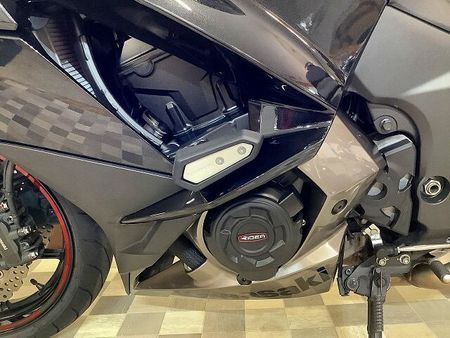 カワサキ ニンジャ 1000 (Z1000SX) NINJA1000【ノジマサイレンサーカスタム・サイドパニア付き・車検残たっぷり♪】 26