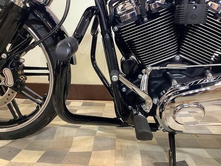 ハーレーダビッドソン FXBRS SOFTAIL BREAKOUT FXBRS1870【ワンオーナー・エンジンガード・サイドバッグ装備】 24