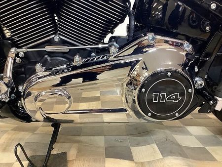 ハーレーダビッドソン FXBRS SOFTAIL BREAKOUT FXBRS1870【ワンオーナー・エンジンガード・サイドバッグ装備】 25