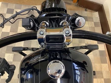 ハーレーダビッドソン FXBRS SOFTAIL BREAKOUT FXBRS1870【ワンオーナー・エンジンガード・サイドバッグ装備】 38
