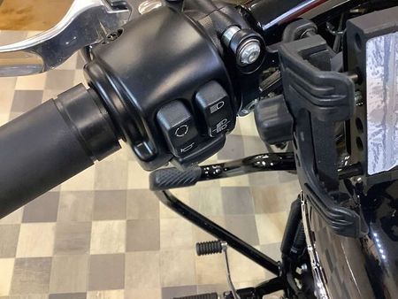 ハーレーダビッドソン FXBRS SOFTAIL BREAKOUT FXBRS1870【ワンオーナー・エンジンガード・サイドバッグ装備】 40