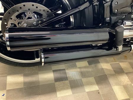 ハーレーダビッドソン FXBRS SOFTAIL BREAKOUT FXBRS1870【ワンオーナー・エンジンガード・サイドバッグ装備】 9
