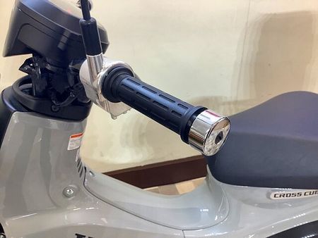 ホンダ クロスカブ50 クロスカブ50【低走行・リアボックス装備・マルチバー装備】 11