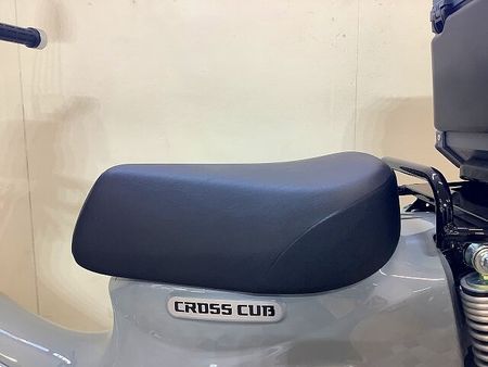 ホンダ クロスカブ50 クロスカブ50【低走行・リアボックス装備・マルチバー装備】 24