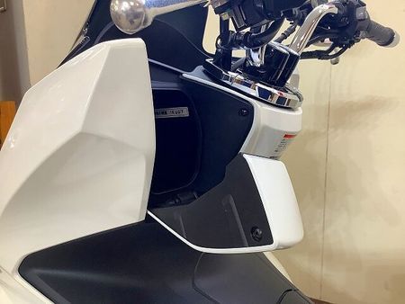 ホンダ PCX125 PCX125【フルノーマル・低走行・現行モデル】 24