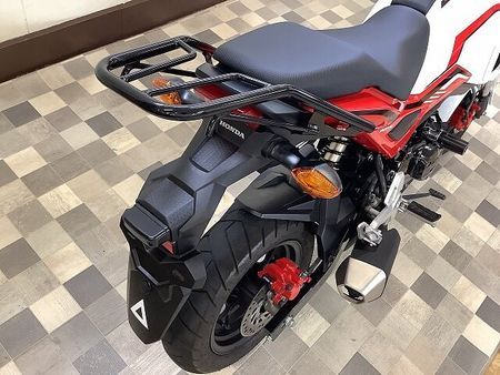 ホンダ グロム グロム【エンジンスライダー・ヘルメットロック・リアキャリア装備】 24