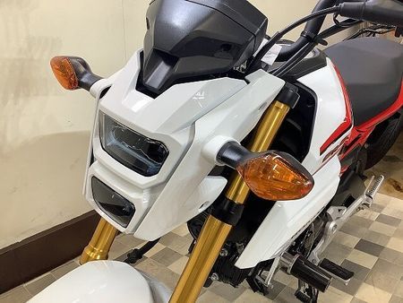 ホンダ グロム グロム【エンジンスライダー・ヘルメットロック・リアキャリア装備】 27