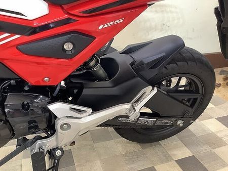 ホンダ グロム グロム【エンジンスライダー・ヘルメットロック・リアキャリア装備】 32