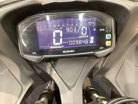 スズキ GSX-R125 GSX-R125 ABS 2021年モデル インジェクション マルチバー 8