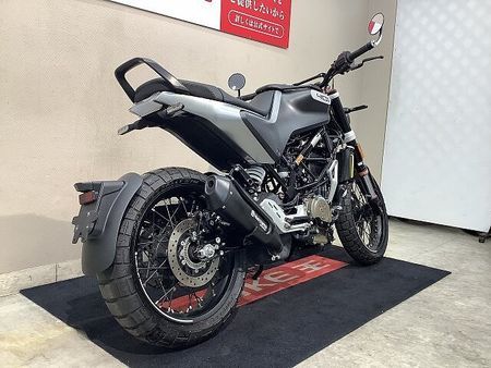 ハスクバーナ SVARTPILEN 401 SVARTPILEN401 ABS バーエンドミラー 2021年モデル インジェクション 4