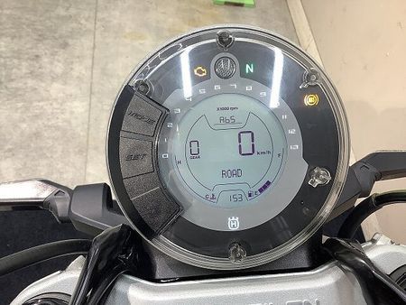 ハスクバーナ SVARTPILEN 401 SVARTPILEN401 ABS バーエンドミラー 2021年モデル インジェクション 9
