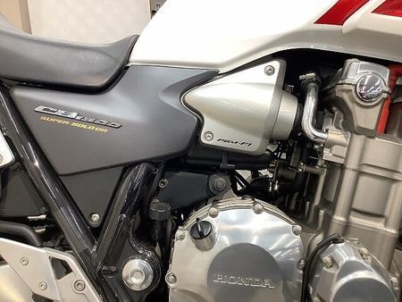 ホンダ CB1300スーパーボルドール CB1300 SUPER BOL D'OR ABS エンジンスライダー インジェクション 35