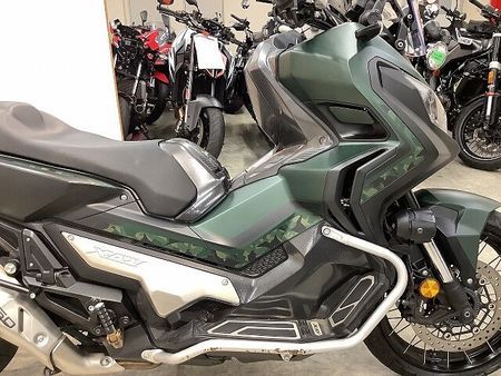 ホンダ X-ADV 【マル得】X-ADV ABS ドライブレコーダー エンジンガード グリップヒーター 防犯防 26