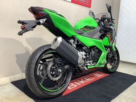 カワサキ ニンジャ 400 NINJA400 ABS エンジンスライダー マルチバー 2023年モデル インジェクショ 3