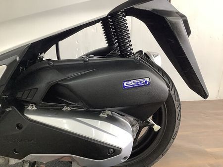 ホンダ PCX125 【マル得】 PCX JK05 白 15