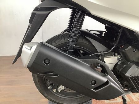 ホンダ PCX125 【マル得】 PCX JK05 白 23