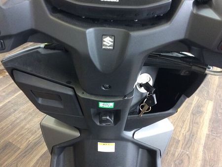 スズキ アヴェニス125 AVENIS 125【力強い加速と優れた燃費性能を両立した1台!】 19